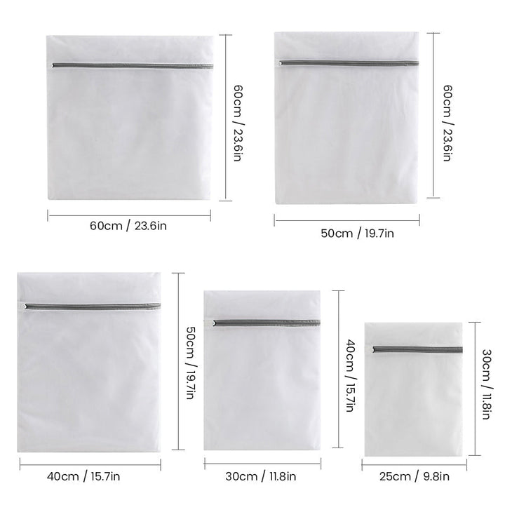 "Skyddsnätsväska för tvätt i vit polyester, slitstarkt nät för att skydda kläder från trassel och slitage under tvätt."