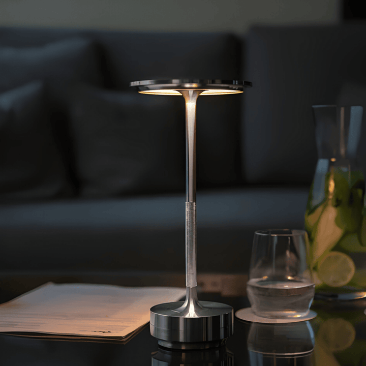 Elegant sladdlös bordslampa, LED-touchlampa för mysig stämningsbelysning i hemmet.