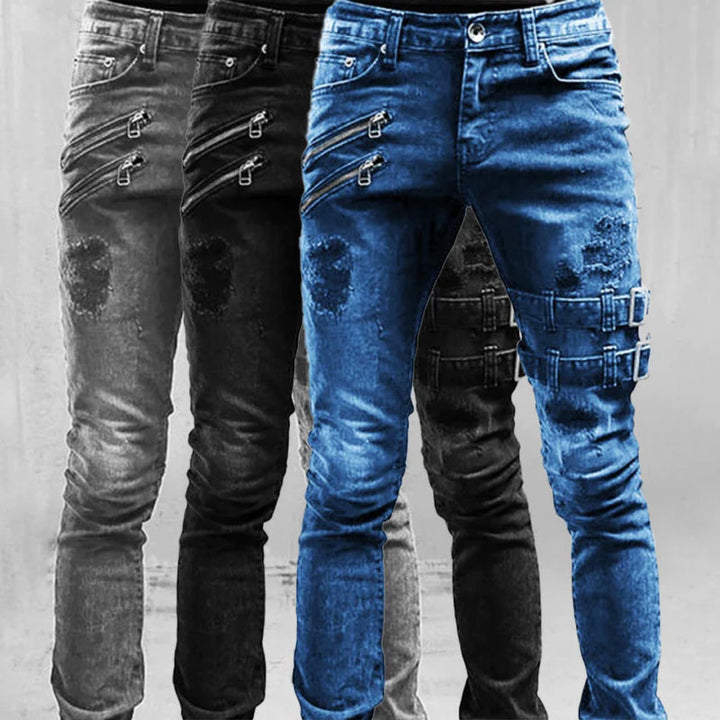 Närbild av ribbade detaljer på knäet av moderna slimfit herrjeans, trendiga och bekväma
