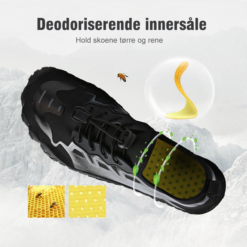 "Snabbtorkande svart utomhus badskor för herr/dam med halkfri sula och andningsbar design, flerfärgade alternativ."