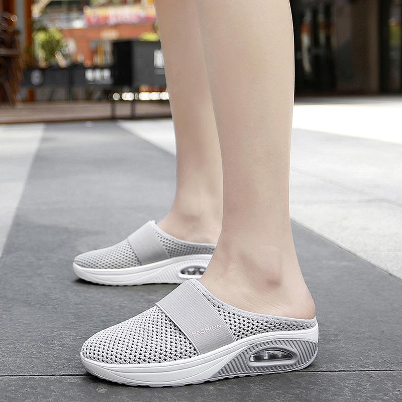 "Snygga och bekväma scroll_slingback sandaler i mesh för kvinnor, platt design med andningsbart material. Perfekt för sommare