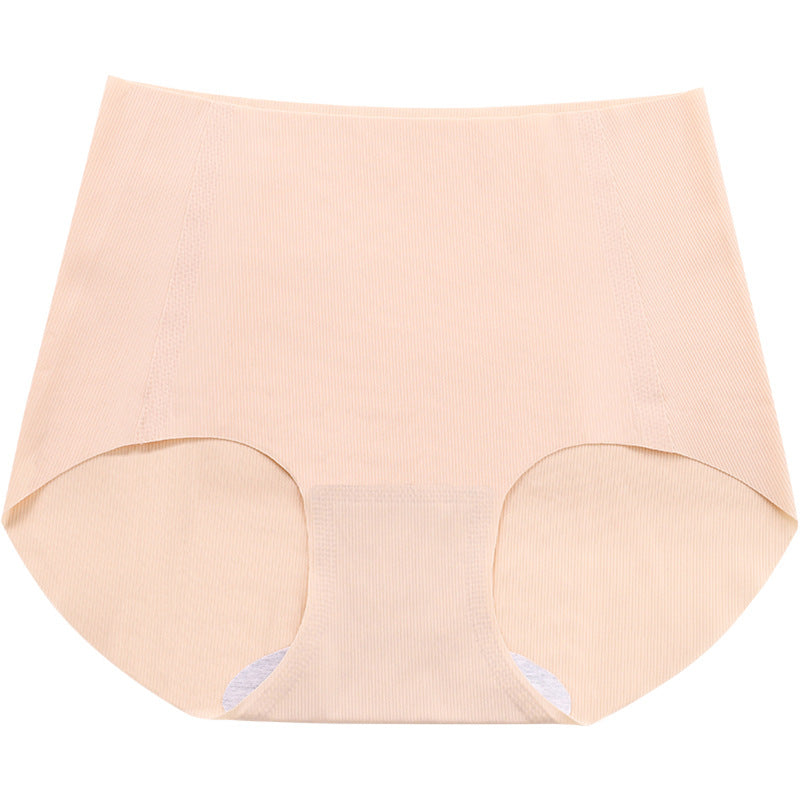 "Sömlösa antibakteriella damunderkläder i mjukt issilke, beige nyans, elegant passform, luftigt och bekvämt material."