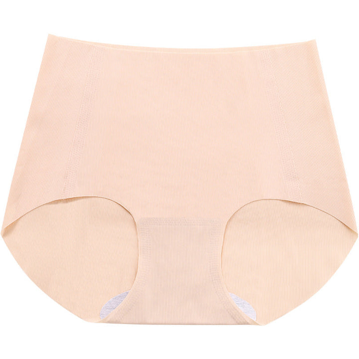 "Sömlösa antibakteriella damunderkläder i mjukt issilke, beige nyans, elegant passform, luftigt och bekvämt material."