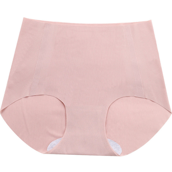 "Sömlösa antibakteriella damunderkläder i mjukt issilke, beige nyans, elegant passform, luftigt och bekvämt material."