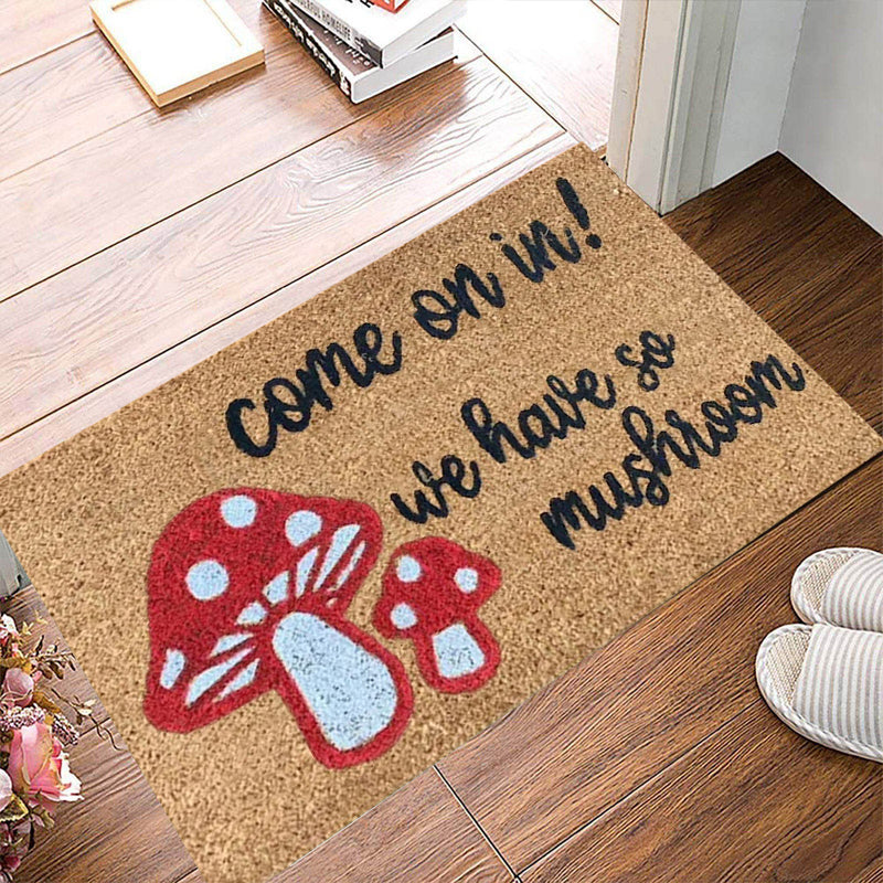 "Somrig dörrmatta med blommotiv, polyesterfiber, rektangulär 40x60 cm, för inomhus och utomhusbruk, färgglada mönster."