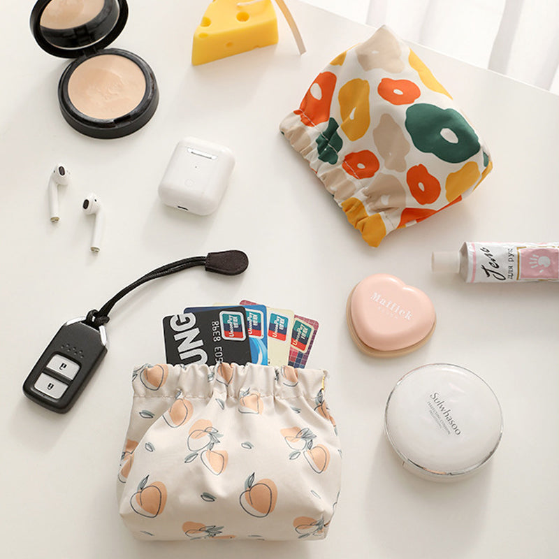 "Söt mini portabel myntväska i canvas med charmiga mönster och färger, perfekt accessoar för kvinnor, 12x5x13 cm."