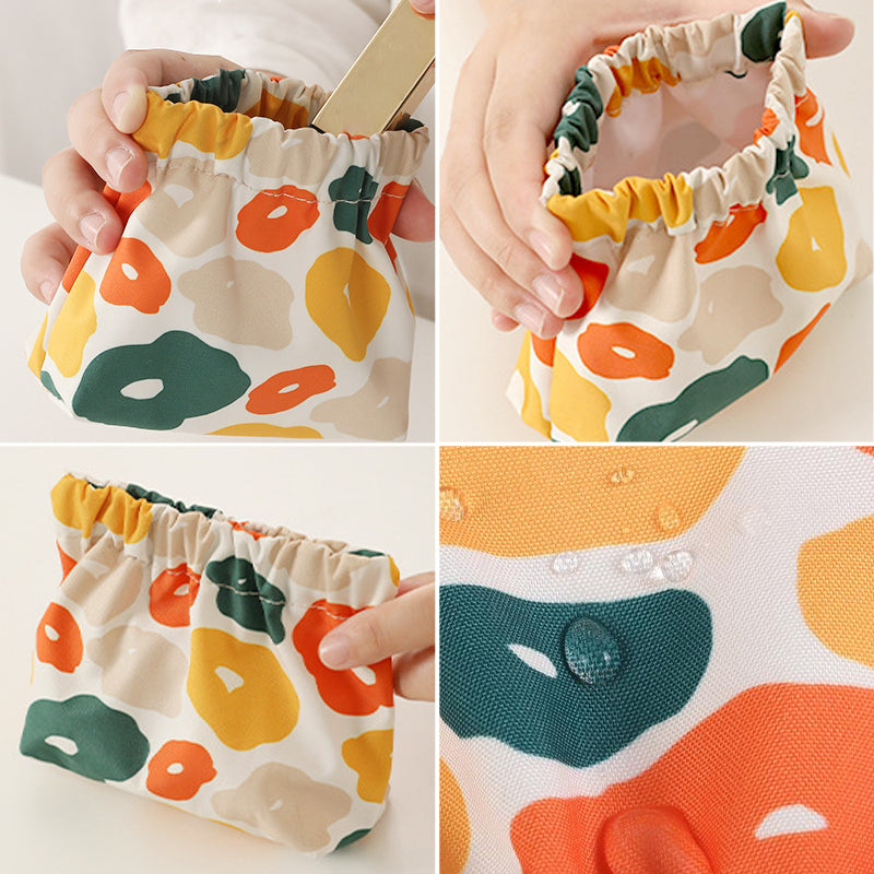 "Söt mini portabel myntväska i canvas med charmiga mönster och färger, perfekt accessoar för kvinnor, 12x5x13 cm."