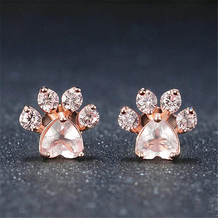 "Söta rosa guldfyllda katt tass örhängen, roséguld finish med kubisk zirconia för kvinnor, elegant och lekfull design."
