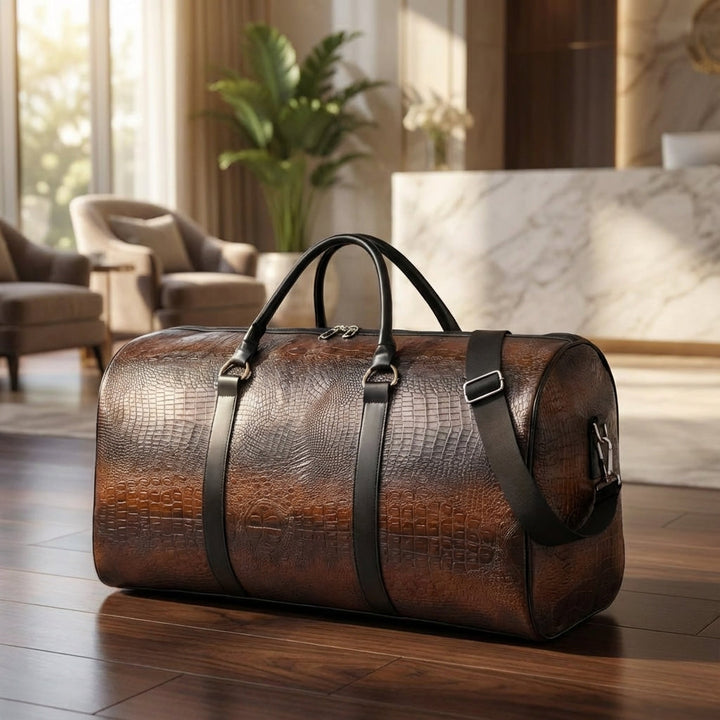 Spaceline resväska med justerbar rem, perfekt som handbagage eller weekendväska. Slitstark och stilren duffelväska.