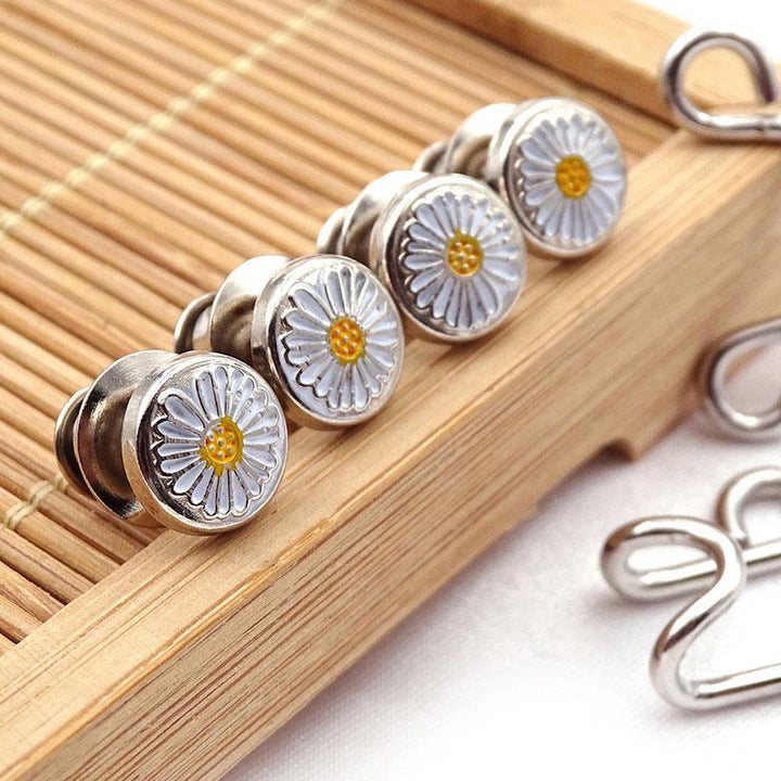 "Spikfri midjespänne för byxor i metall, blomma/silver/brons, justerbart och elegant design, passar jeans och kjolar."