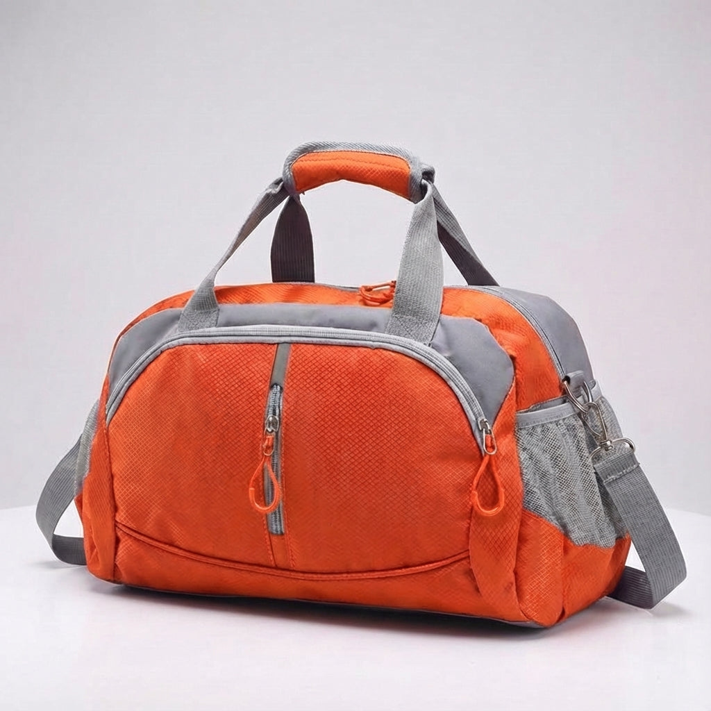 Unisex weekendväska och sportväska för handbagage. Optimal för korta resor, träning och fritid.
