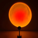 Solnedgång med det röda ljuset