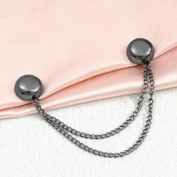 "Stark magnetisk knapp i metall för klädjustering, rund design med silverfärg, kompakt och elegant för enkel användning."