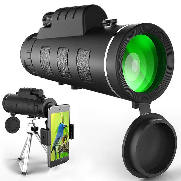 Ergonomisk Starscope HD monokulär i handen. Ett robust teleskop för bekväm användning vid fågelskådning.