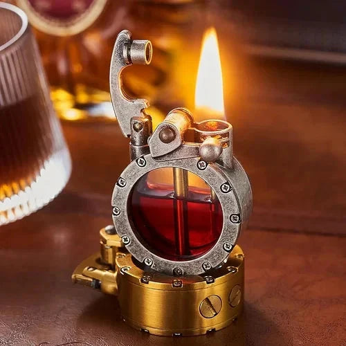 Robust Steampunk kerosintändare i trench-stil, perfekt för utomhusäventyr. Vintage design i metall.