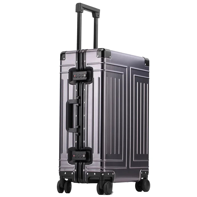 Säker aluminiumväska med inbyggt TSA-lås. Perfekt hårdskalsväska för trygg förvaring av resebagage.