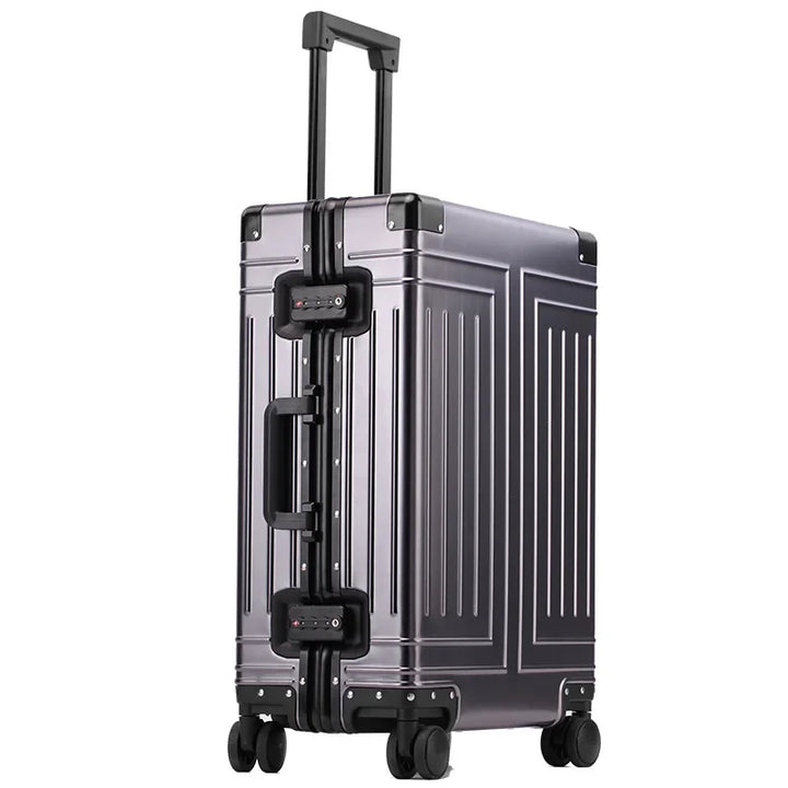 Säker aluminiumväska med inbyggt TSA-lås. Perfekt hårdskalsväska för trygg förvaring av resebagage.