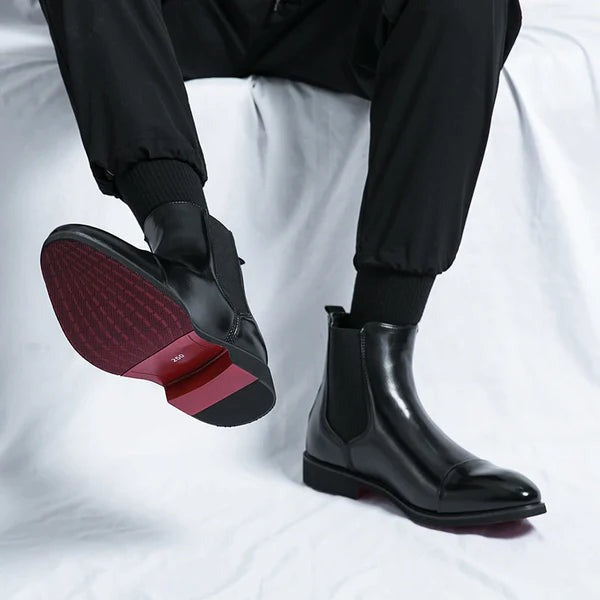 Moderna herrstövlar: trendiga grå mockastövlar, idealiska för en avslappnad men elegant look. Mjuka och bekväma.