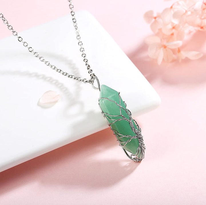 Damhalsband med Livets träd-design och rosenkvarts. Vackert spirituellt smycke.