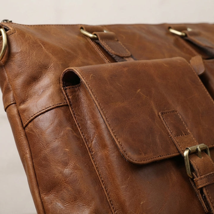 Unisex vintage arbetsväska för laptop och dokument, med justerbar axelrem för bekväm pendling.