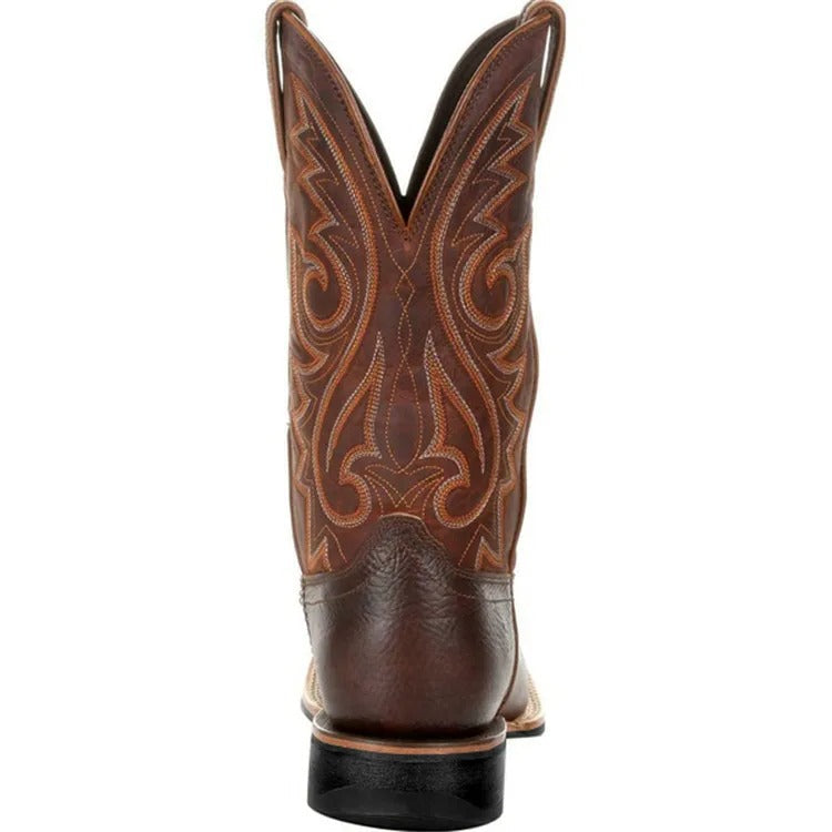 Höga herr cowboyboots med klassisk skafthöjd, en tidlös detalj för din westernstil.
