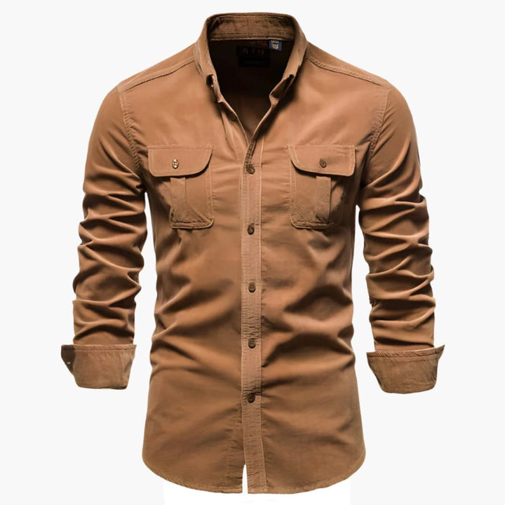 Tidlös långärmad herrskjorta. Bekvämt herrkläder för en stilren look, passar både casual och business.