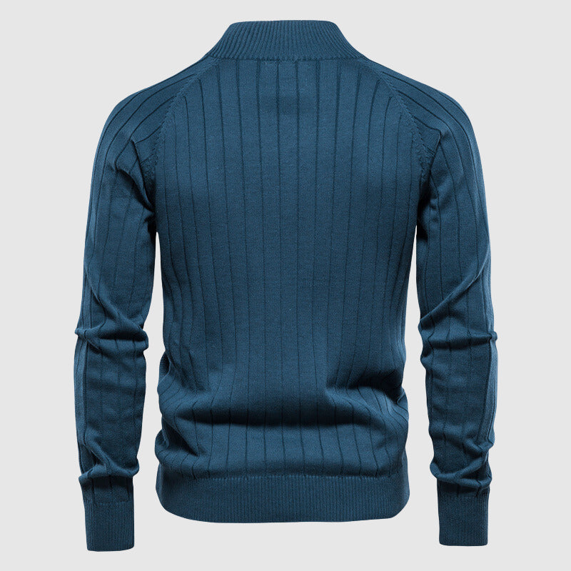 Bekväm herrtröja med dragkedja i svart. Modern design för stilren vardagslook och herrkläder.