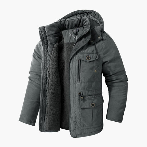 Stilren khaki herr vinterjacka med huva. Varm vardagsjacka för vintern, perfekt ytterplagg.