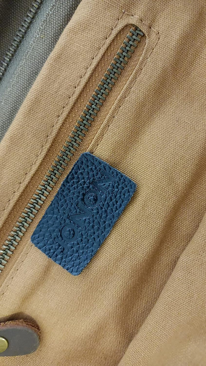 Mångsidig svart herr-axelväska, utmärkt som arbetsväska eller elegant resväska med laptopskydd.
