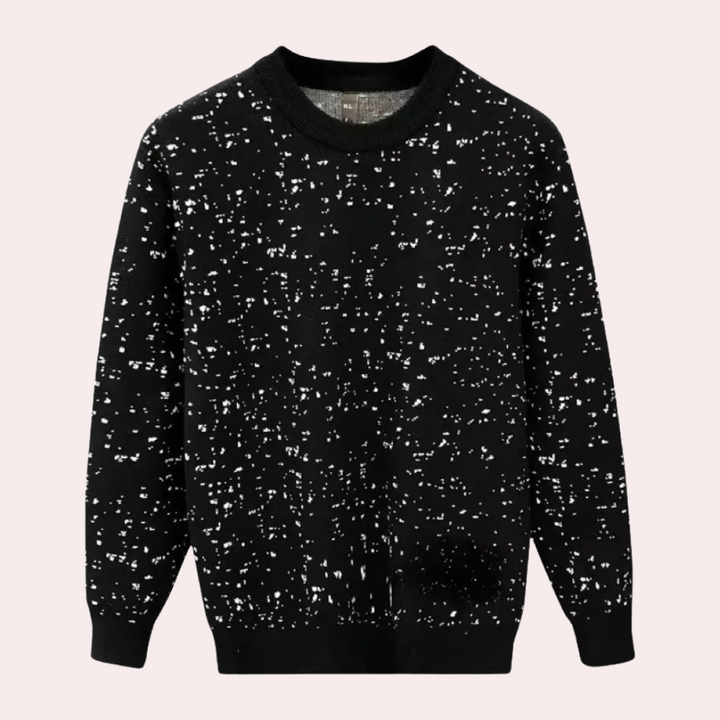 Stilren svart herrtröja i stickat material. Varm och bekväm pullover med crewneck, perfekt för höst & vinter.