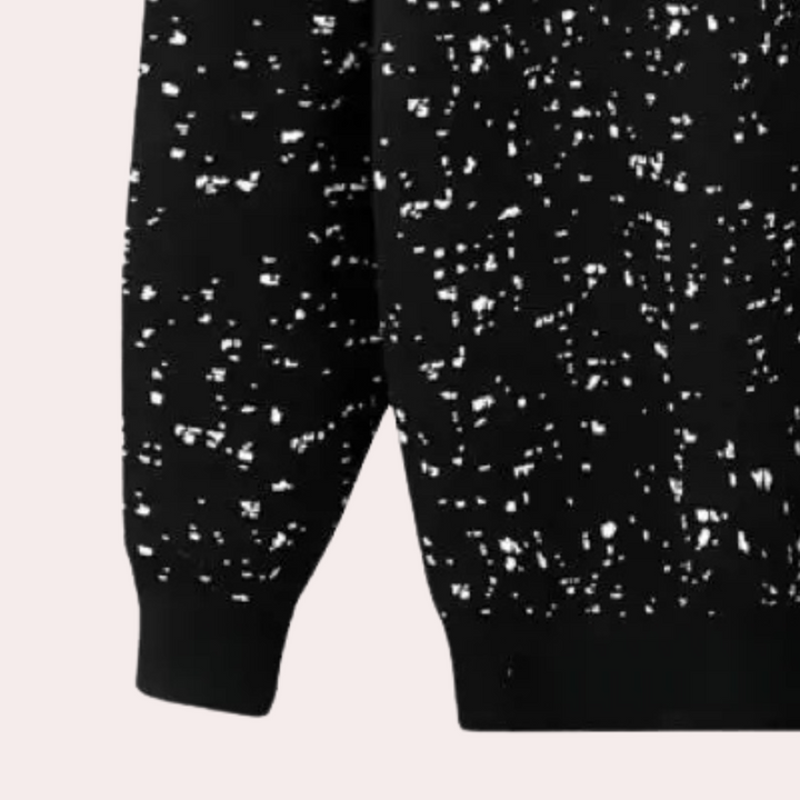 Herrars stickade hösttröja i svart. Bekväm crewneck pullover som ger stilren värme under kalla höst- & vinterdagar.
