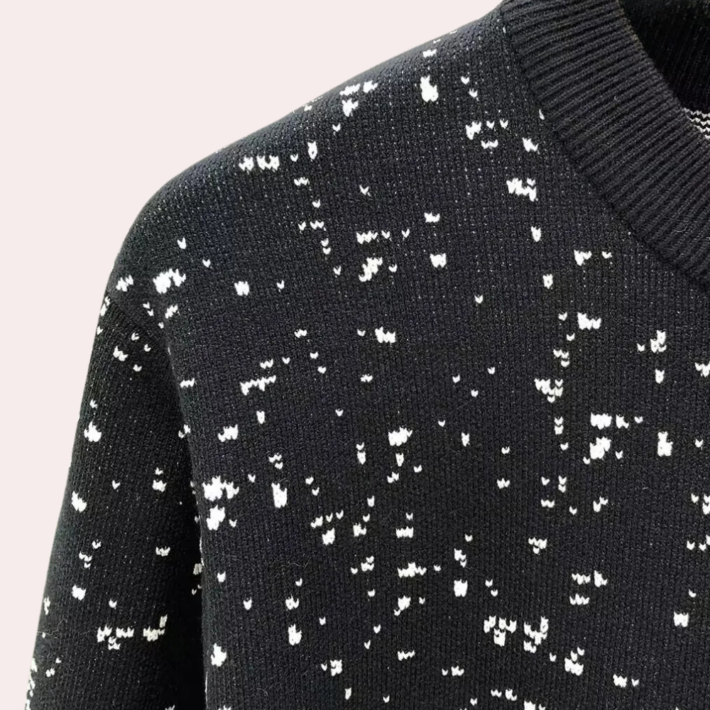 Klassisk svart stickad herrtröja. Mångsidig & bekväm crewneck pullover för en casual men varm stil i höst och vinter.
