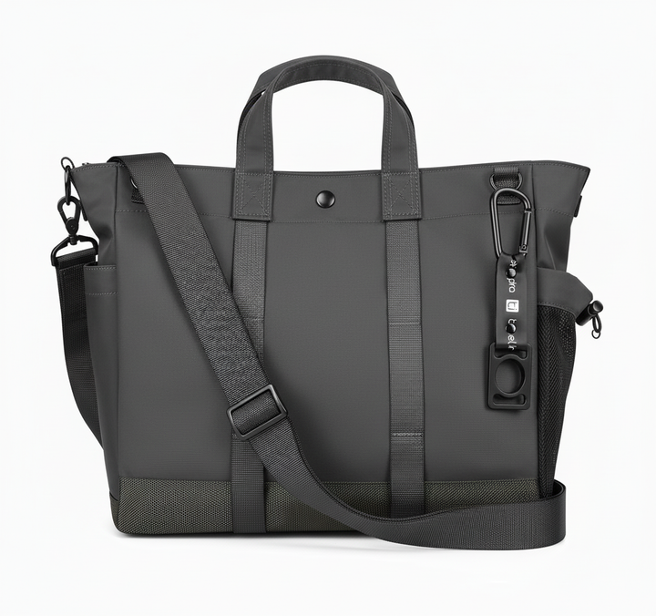 Närbild på det högkvalitativa materialet av ToteMax laptopväska. Stilren design med fina sömmar och detaljer.