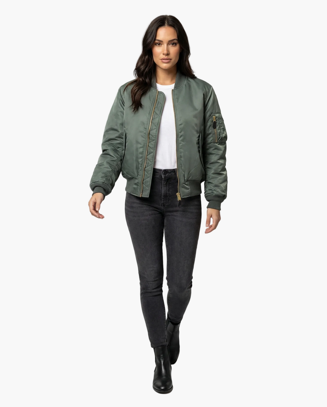 Modern unisex bomberjacka i klassisk design. Med robust dragkedja och bekväma ribbade detaljer. Ytterkläder.