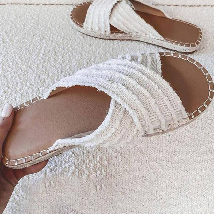 "Stilrena dam sandaler med korsrem i naturliga färger, konstgjord PU-material, eleganta för alla tillfällen."