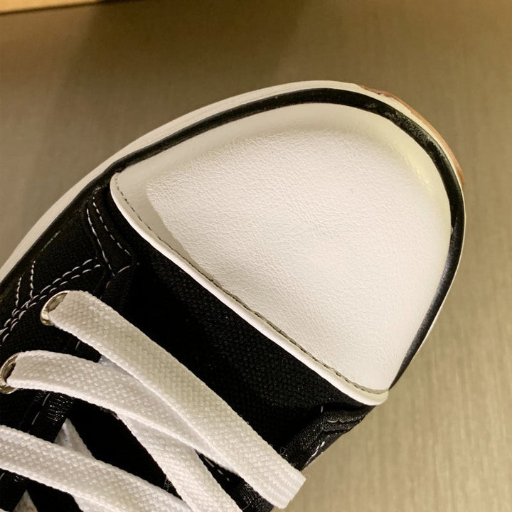 "Stilrena dammode canvas sneakers med memory foam, vita med elastiskt band och mjuka innersulor för överlägsen komfort."