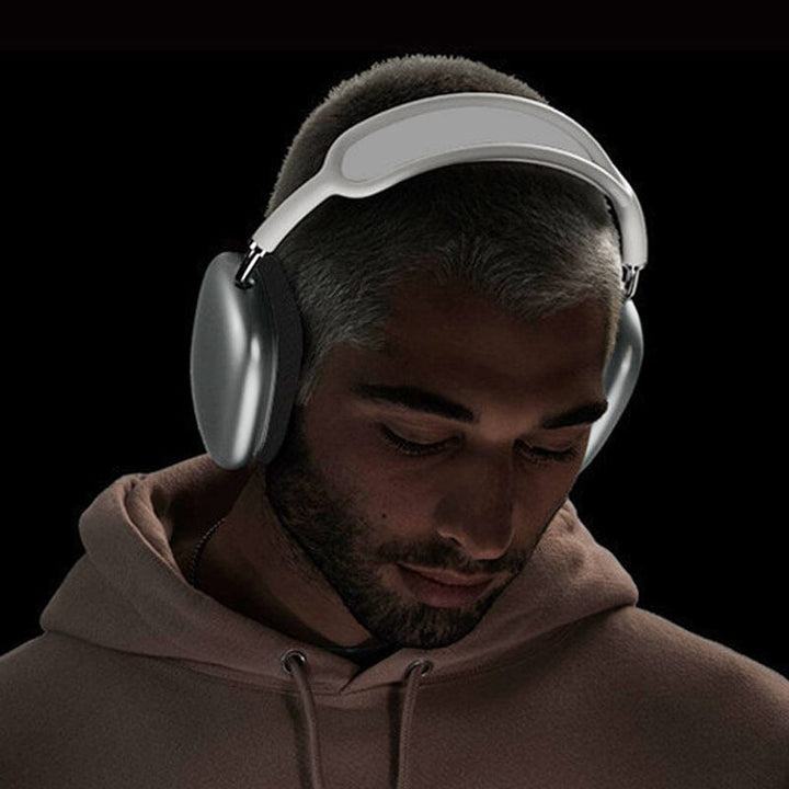 "Stilrena trådlösa Bluetooth hörlurar med brusreducering och lång batteritid, perfekt för musik och resor."