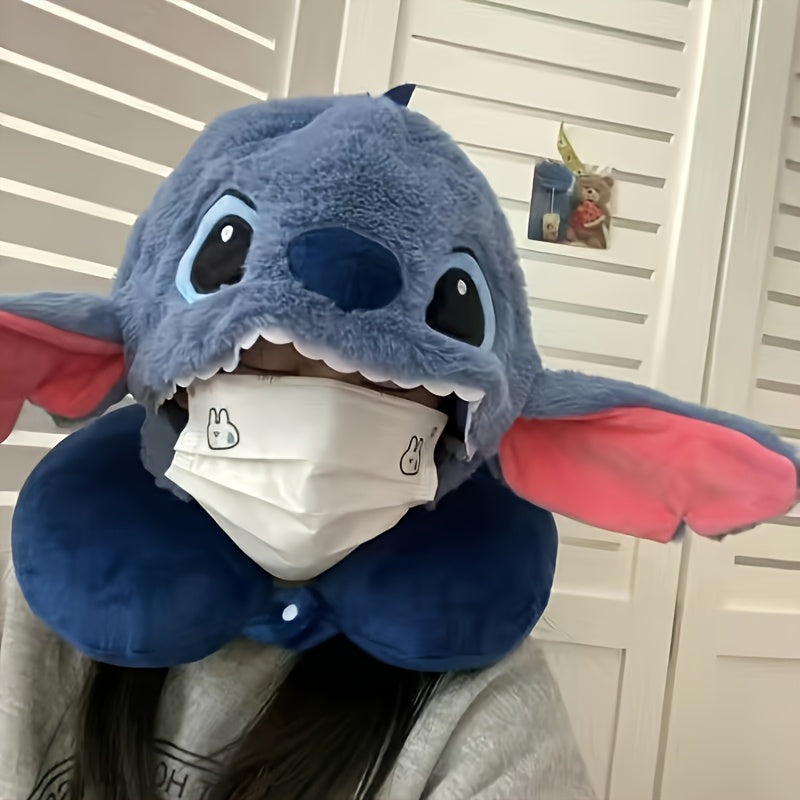 Plysch Stitch resenackkudde för flyg & bil. Med mjuk huva och U-form för maximal komfort under din resa.