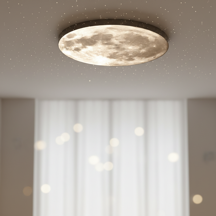 Stjärnprojektor som visar galaxer och stjärnhimmel, perfekt för avkoppling i sovrummet. CosmoLamp ljusprojektor.