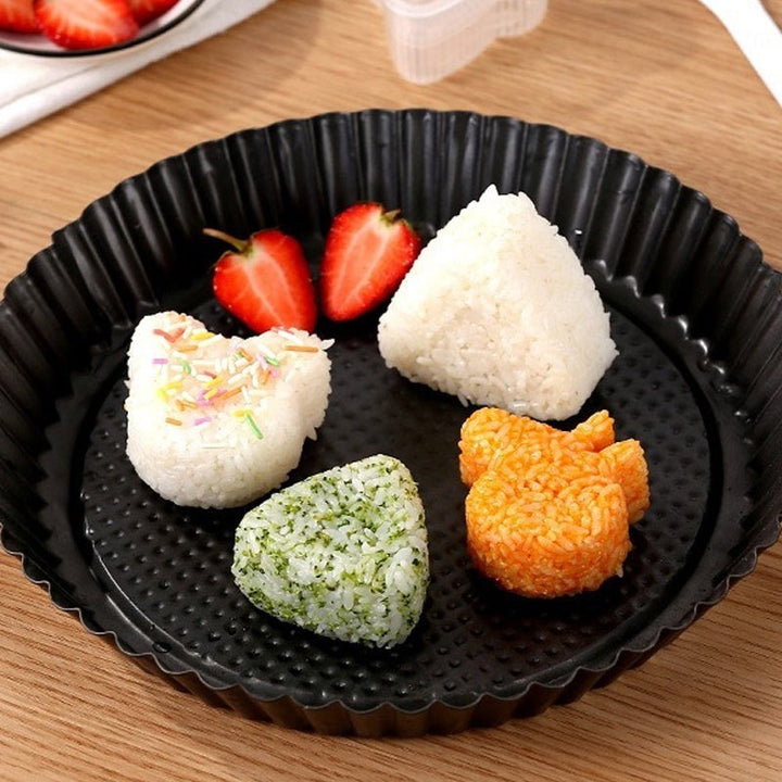 "Sushi-risbollsformar, hållbart material, kreativa stilar, olika former som rektangel och triangel för matlagning."