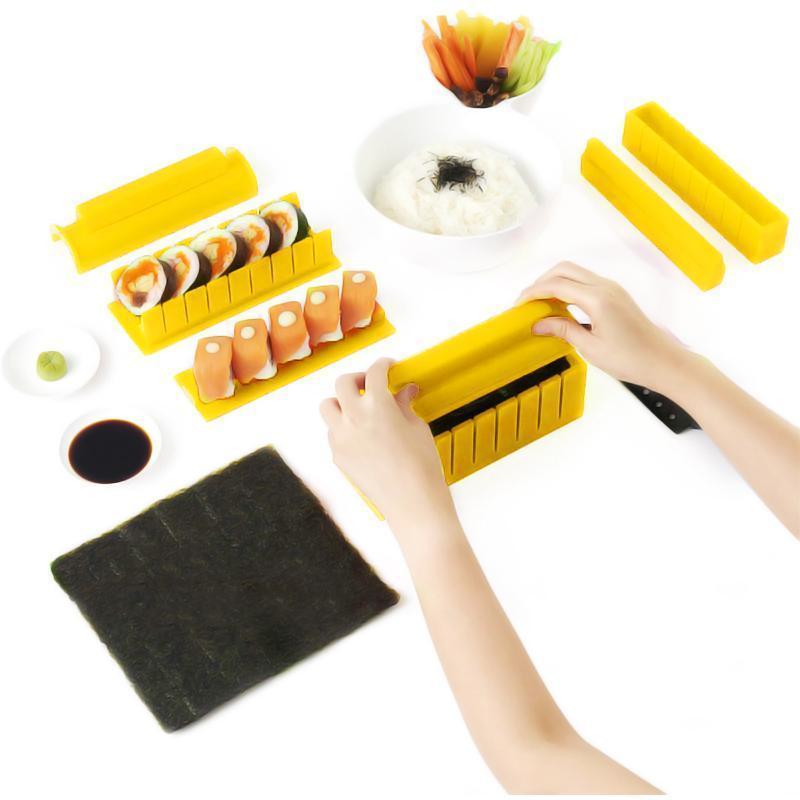 "Sushi verktygssats 3-IN-1: Matsäker plast i tre former, rund, fyrkantig, hjärtformad. Perfekt för hemlagad sushi."