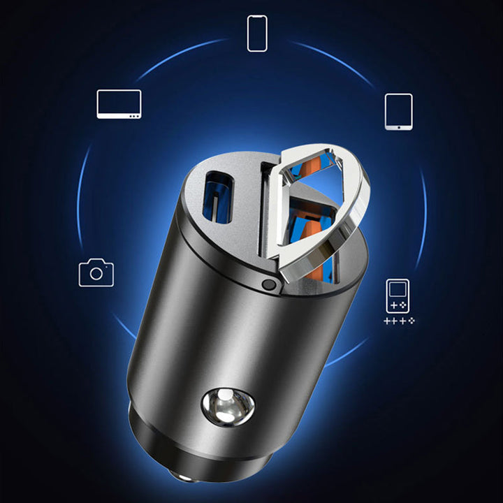 "Svart billaddare 30W i zinklegering, kompakt design med dubbel USB-port, idealisk för snabb laddning i bilen."