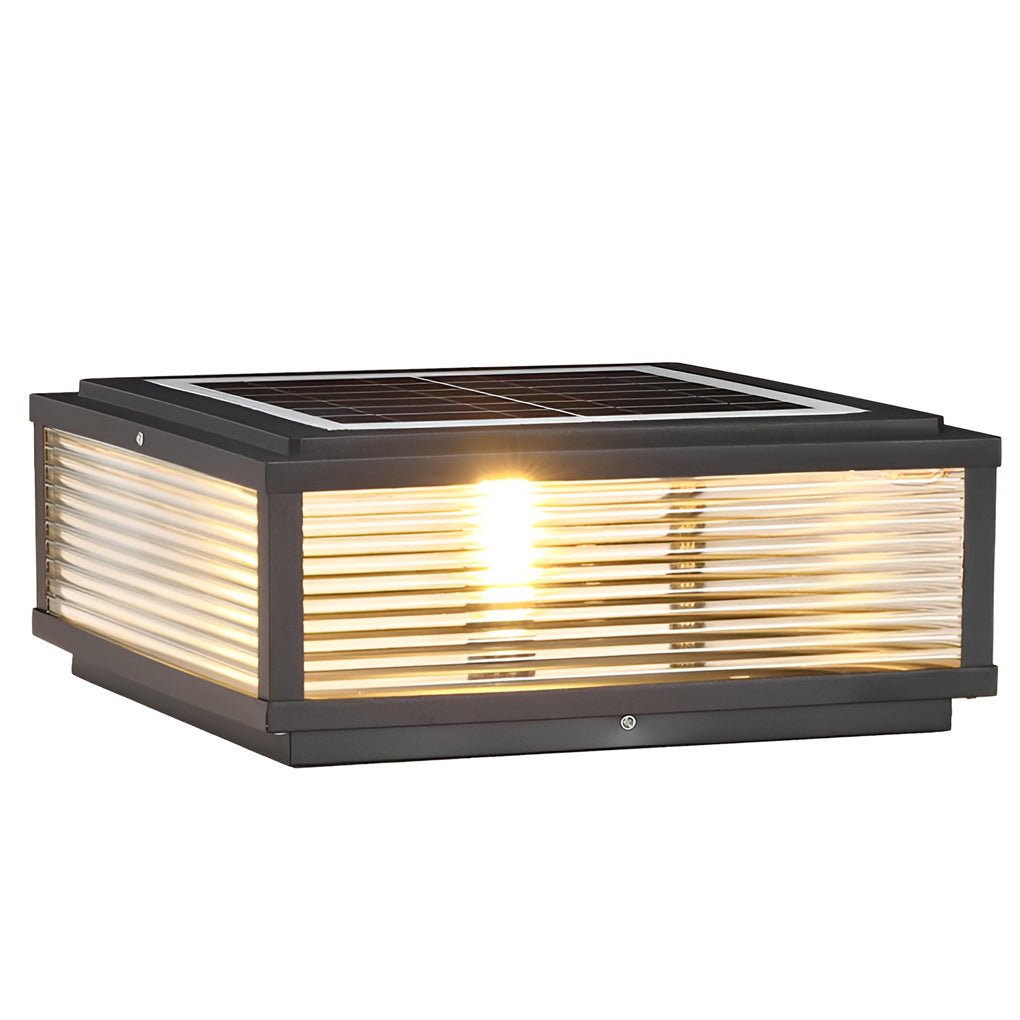Pierskärmsljus med LED, vattentätt & justerbart. Svart, modern design för effektiv utomhusbelysning.