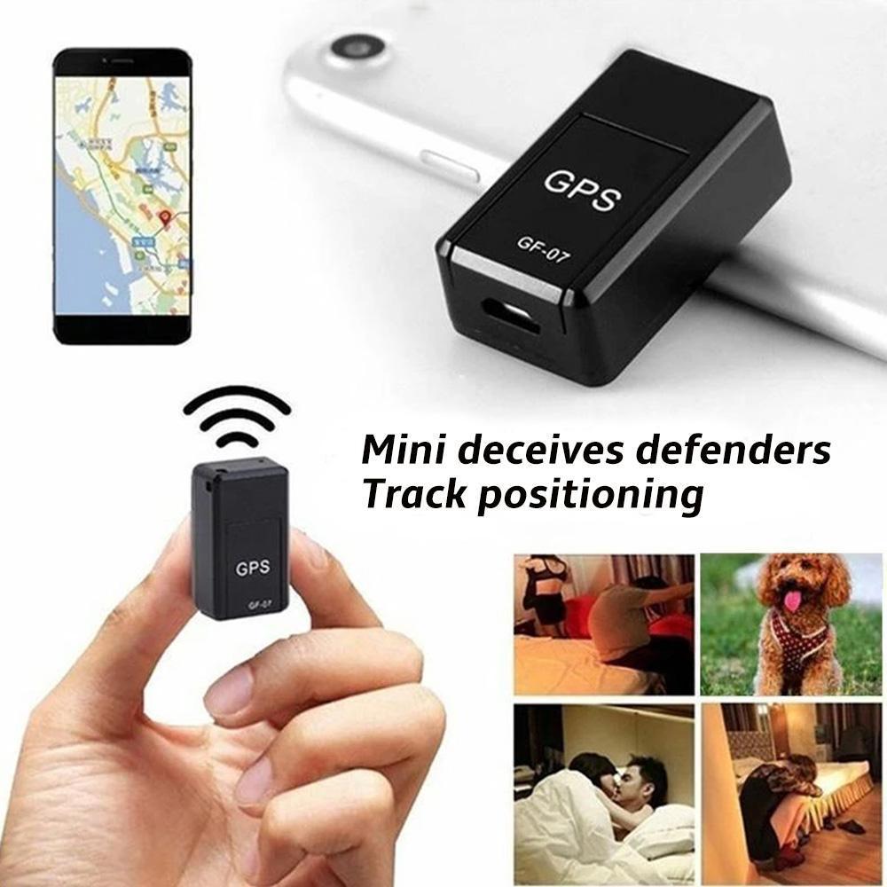 "Svart magnetisk mini GPS-tracker, anti-stöld, kompakt design med starka magneter för säker fästning och exakt spårning."
