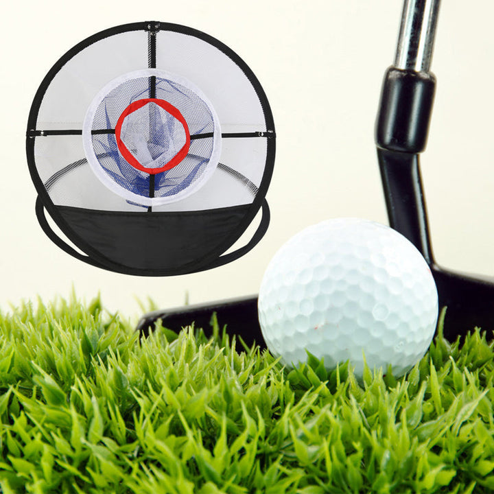 Svart nylon flisnät för inomhus golfträning, tre lager, bärbar design. Perfekt för förbättrad chippning och precision.