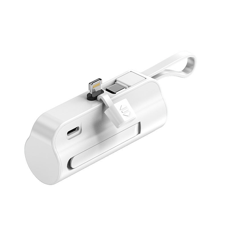 "Svart snabbladdande mini powerbank med 2-i-1 kabel, kompatibel med Android och Apple, kompakt design."