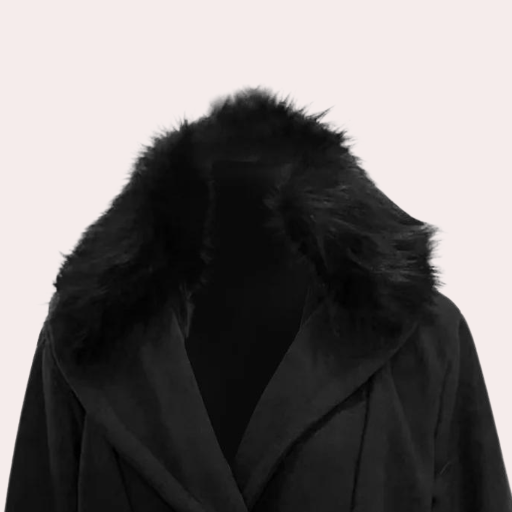 Stilren svart herr peacoat, varm vinterkappa. Eleganta herrkläder för kallt höst- och vintermode.