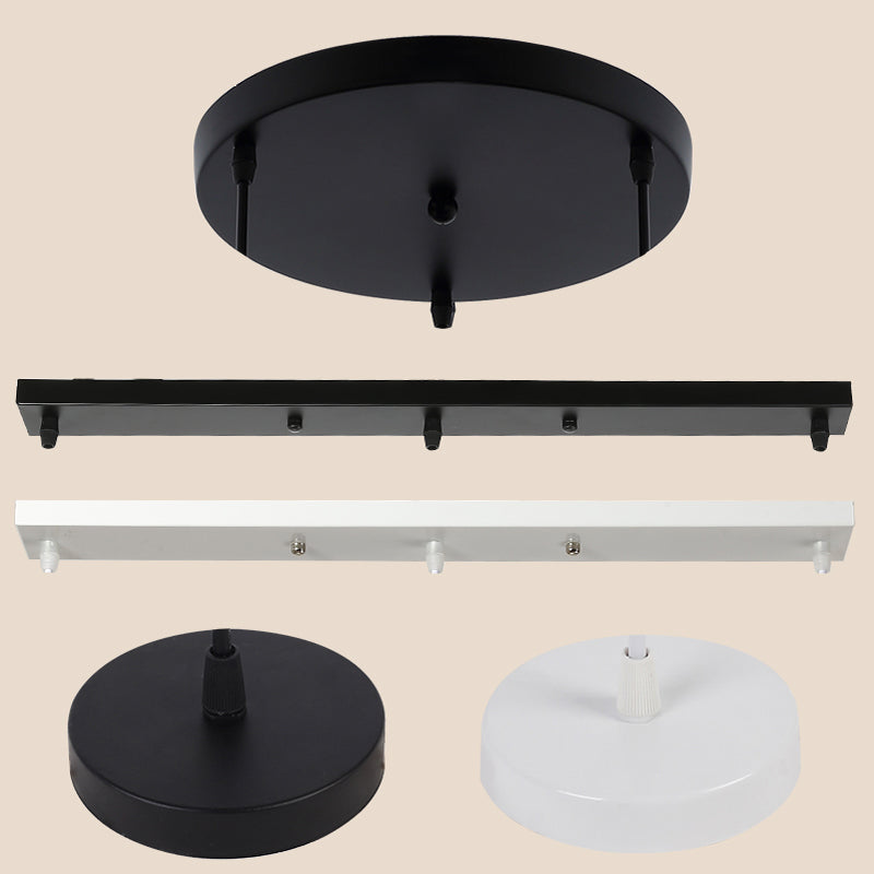 Svart takplatta i järn för pendellampor. Elegant design för stilren belysning och heminredning.