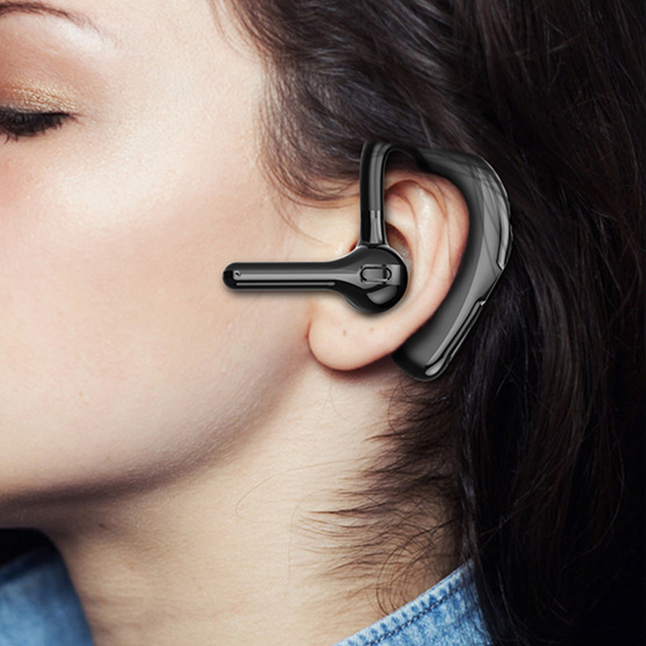 "Svart trådlöst Bluetooth-headset X13 med brusreducering och lättviktsdesign, perfekt för träning och samtal."
