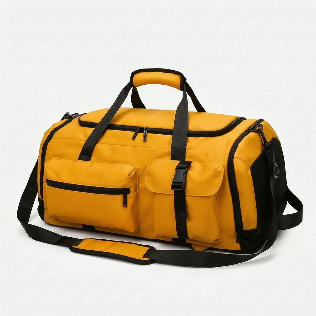 Rymlig träningsväska/duffel som omvandlas till ryggsäck. Unisex design för sport och pendling.